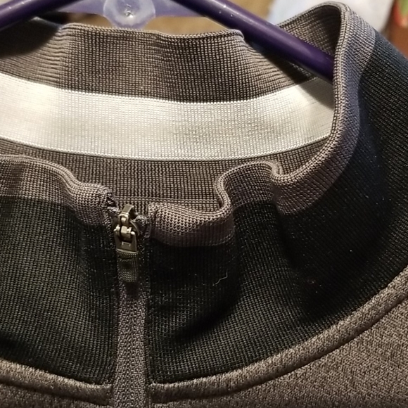 Tour Performance golf shirt - Picture 4 of 6